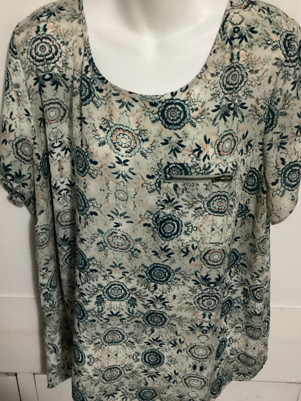 Maurices Floral Scoop-Neck Blouse in Cream and Teal size 2X